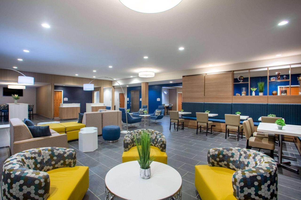 Microtel Inn & Suites By Wyndham Liberty Ne Kansas City Area ภายนอก รูปภาพ