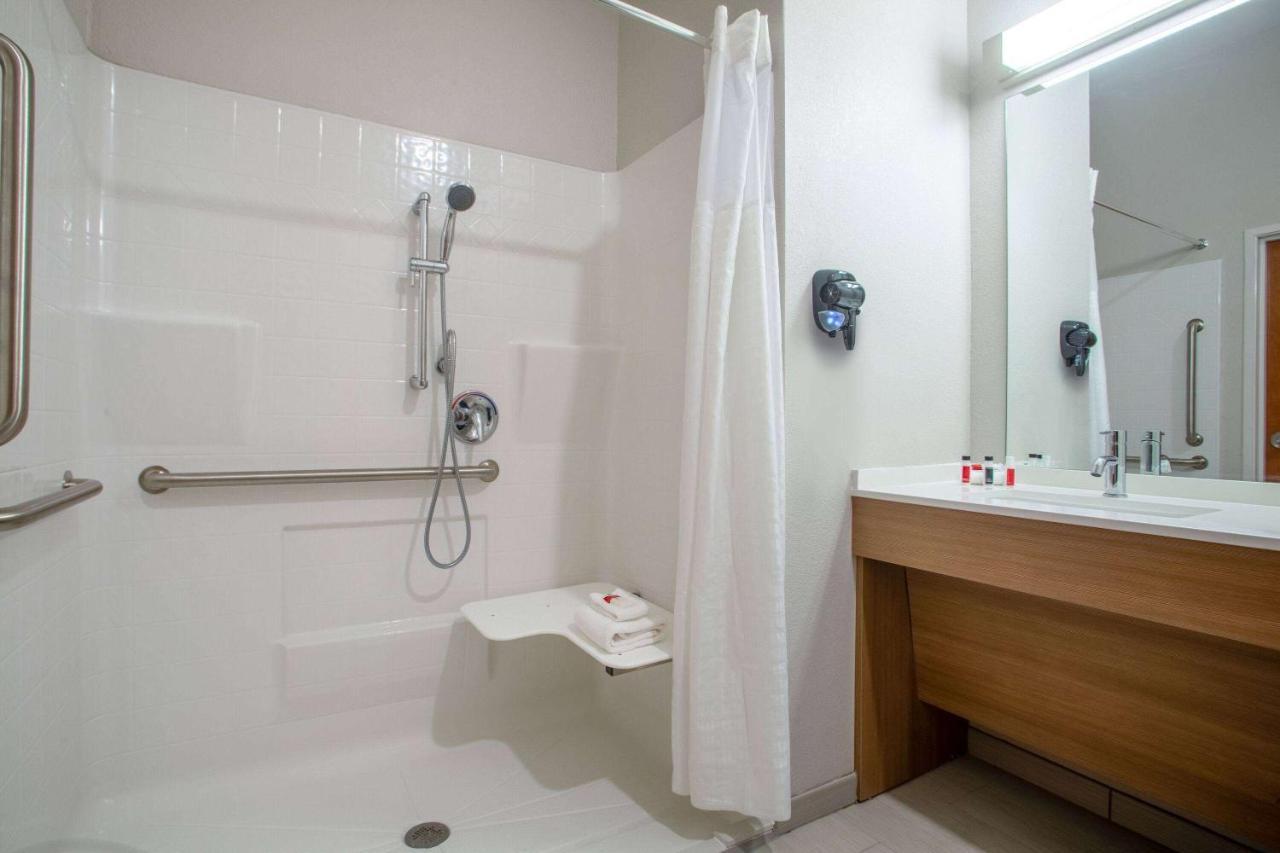 Microtel Inn & Suites By Wyndham Liberty Ne Kansas City Area ภายนอก รูปภาพ